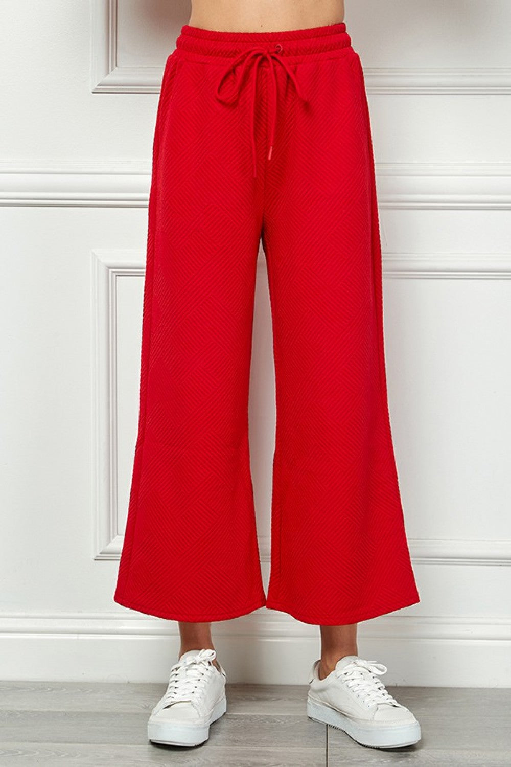 Textured Cropped Wide Leg Pant Red