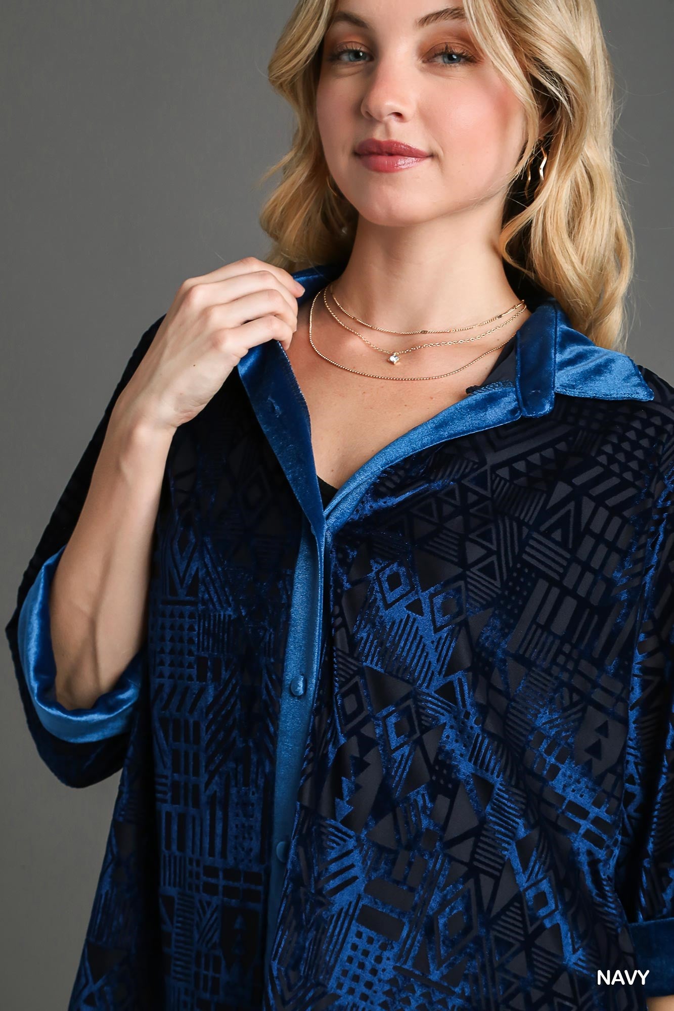 Half Sleeve Burnout Velvet High-Low Top