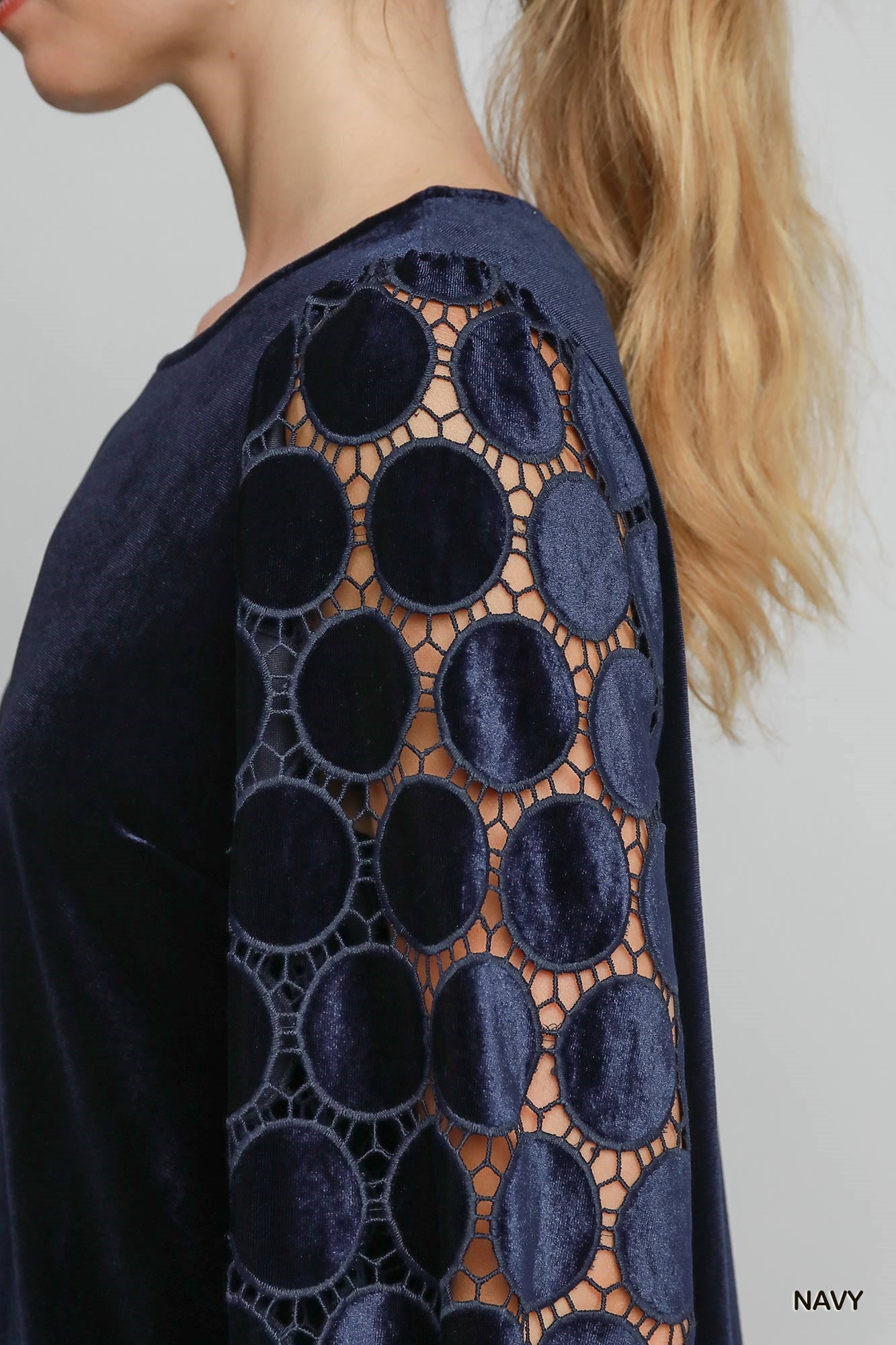 3/4 Dotted Velvet Lace Sleeve Top Navy