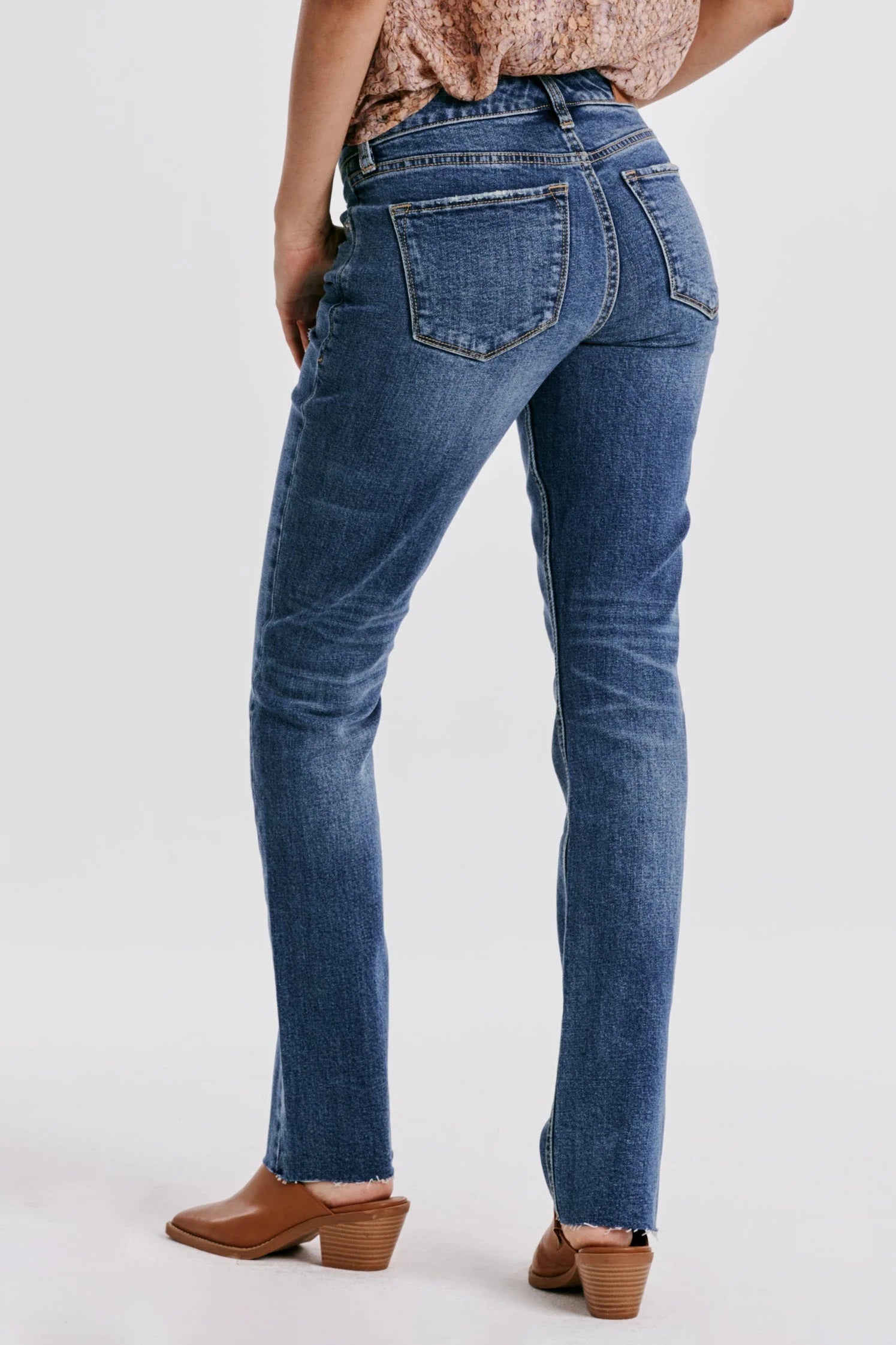 Playback Mid-Rise Slim Straight Jeans Everett