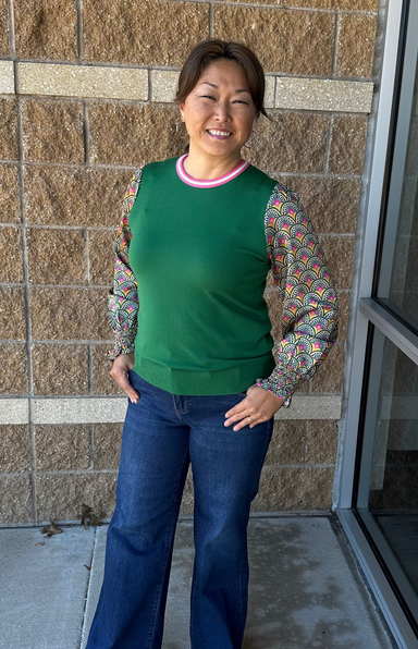 Green Sweater with contrast sleeves
