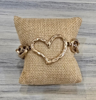 All That Glitz Jewelry - Bracelets Hammered Open Heart Stretch Bracelet Gold