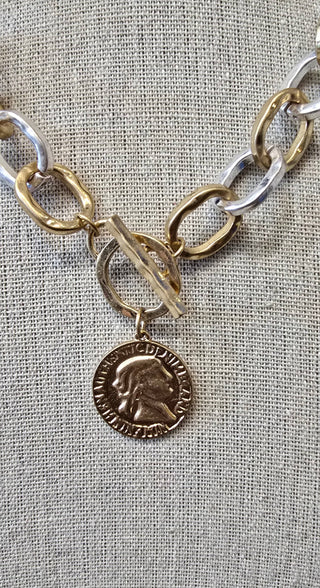 All That Glitz Jewelry - Necklaces Hammered Matte Two-Tone Link Necklace w/Coin Toggle