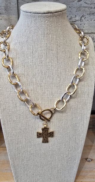 All That Glitz Jewelry - Necklaces Hammered Matte Two-Tone Link Necklace w/Cross Toggle
