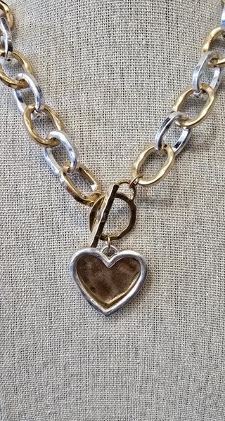 All That Glitz Jewelry - Necklaces Hammered Two Tone Link Necklace Heart Toggle