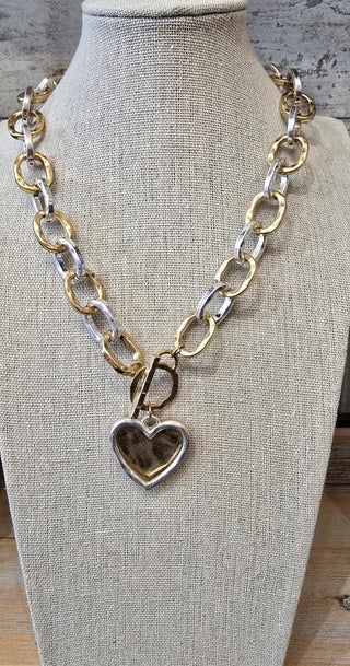 All That Glitz Jewelry - Necklaces Hammered Two Tone Link Necklace Heart Toggle