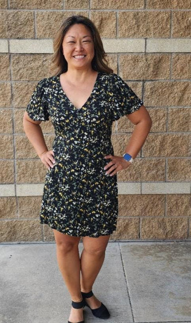 Blu Pepper Dresses Small Final Sale Floral V-Neck Short Sleeve Button Down Tie Dress