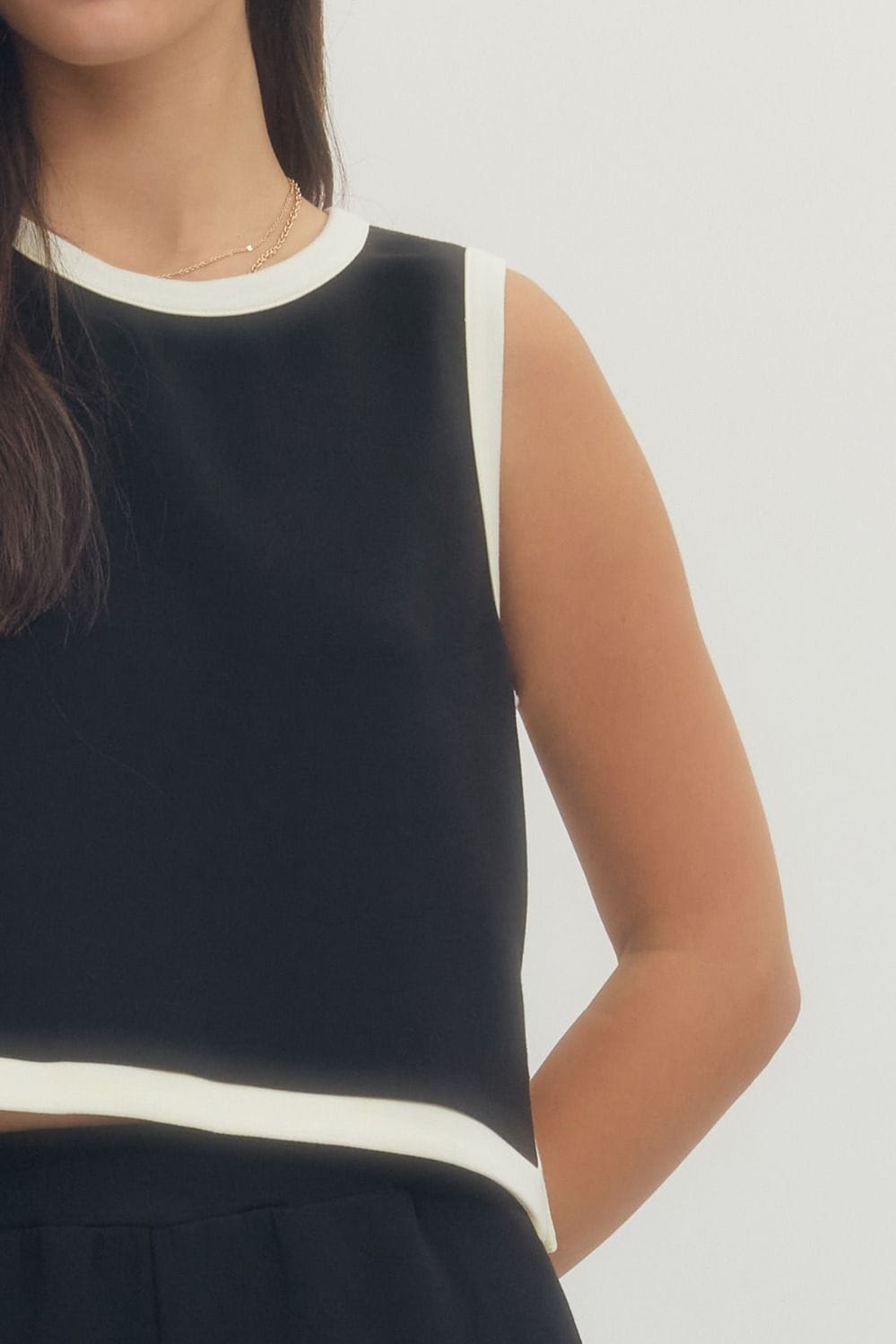 Entro Tops - Tank Top Sleeveless Knit Top w/Contrast Trim