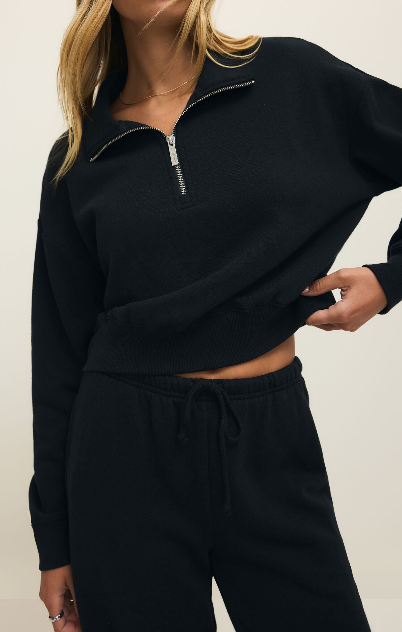 Downtown Half Zip Sweatshirt Black