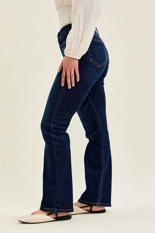 Judy Blue Bottoms Mid-Rise Petite Dark Wash Bootcut Jeans