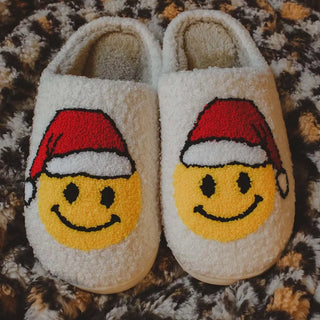Katydid Loungewear- Sleepwear - Slippers S/M - 6/7 Santa Christmas Happy Face Sherpa Slippers
