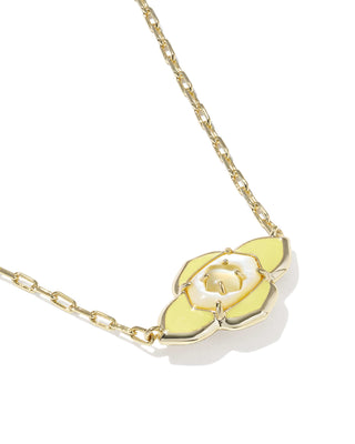 Kendra Scott Jewelry - Necklaces Abbie Gold Medallion Short Pendant Necklace Yellow Mix