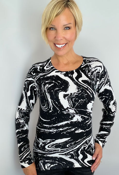 Sale Black/White Print Light Weight Knit Long Sleeve Top