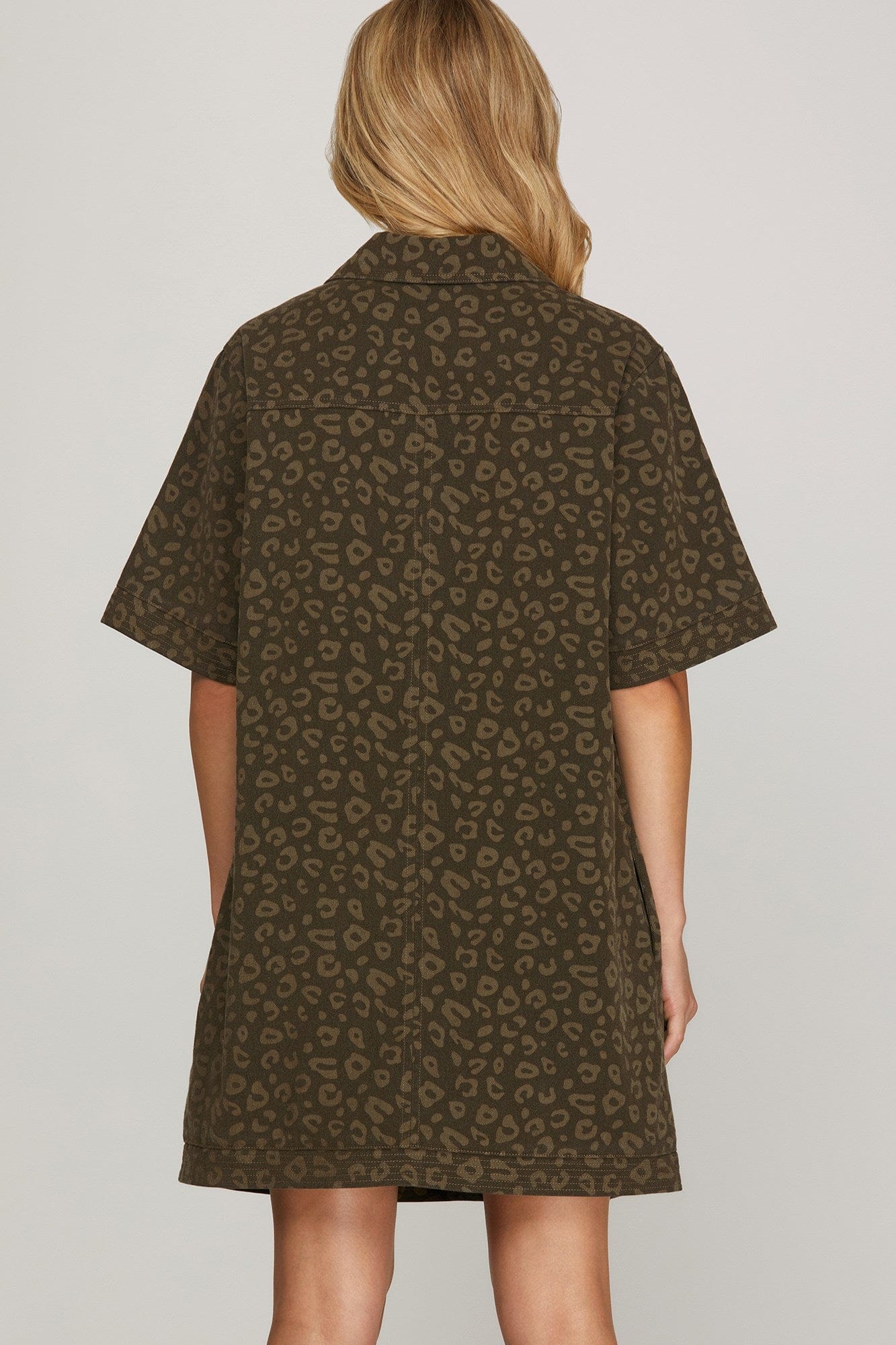 She + Sky Dresses Short Sleeve Woven Washed Animal Print Dress