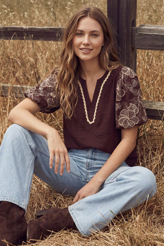 She + Sky Tops - Blouse Short Embroidered Puff Sleeve w/Neck Trim Lace Detail