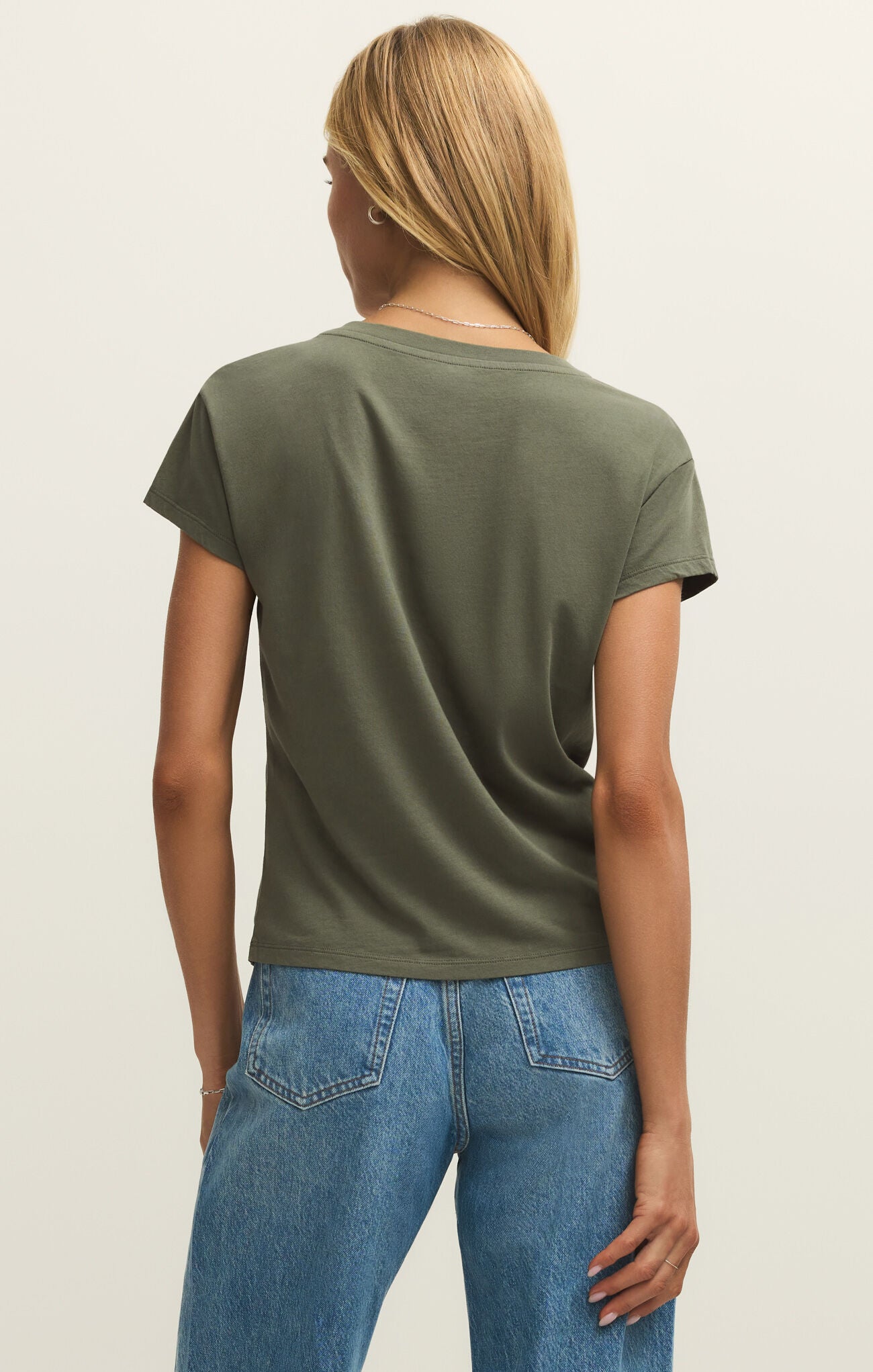 Modern V-Neck Tee Tea Leaf